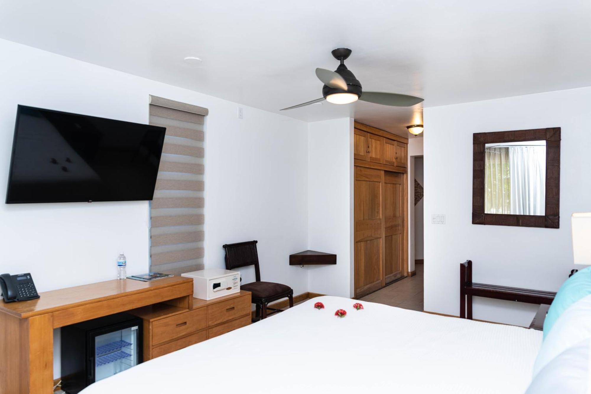 Paradise Beach Hotel West Bay Zimmer foto